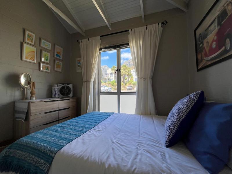 2 Bedroom Property for Sale in Vredehoek Western Cape